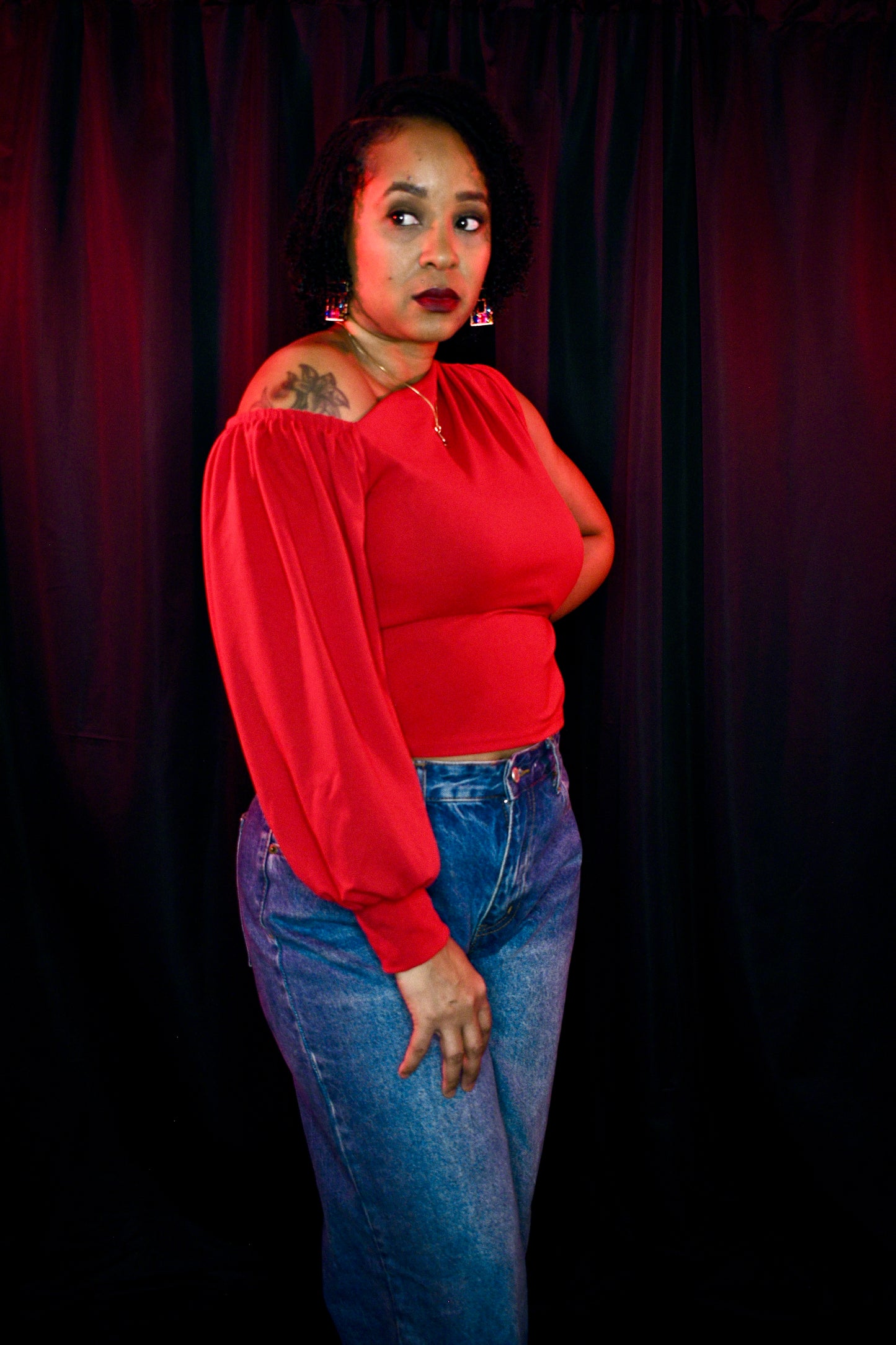 Red open shoulder one sleeve top