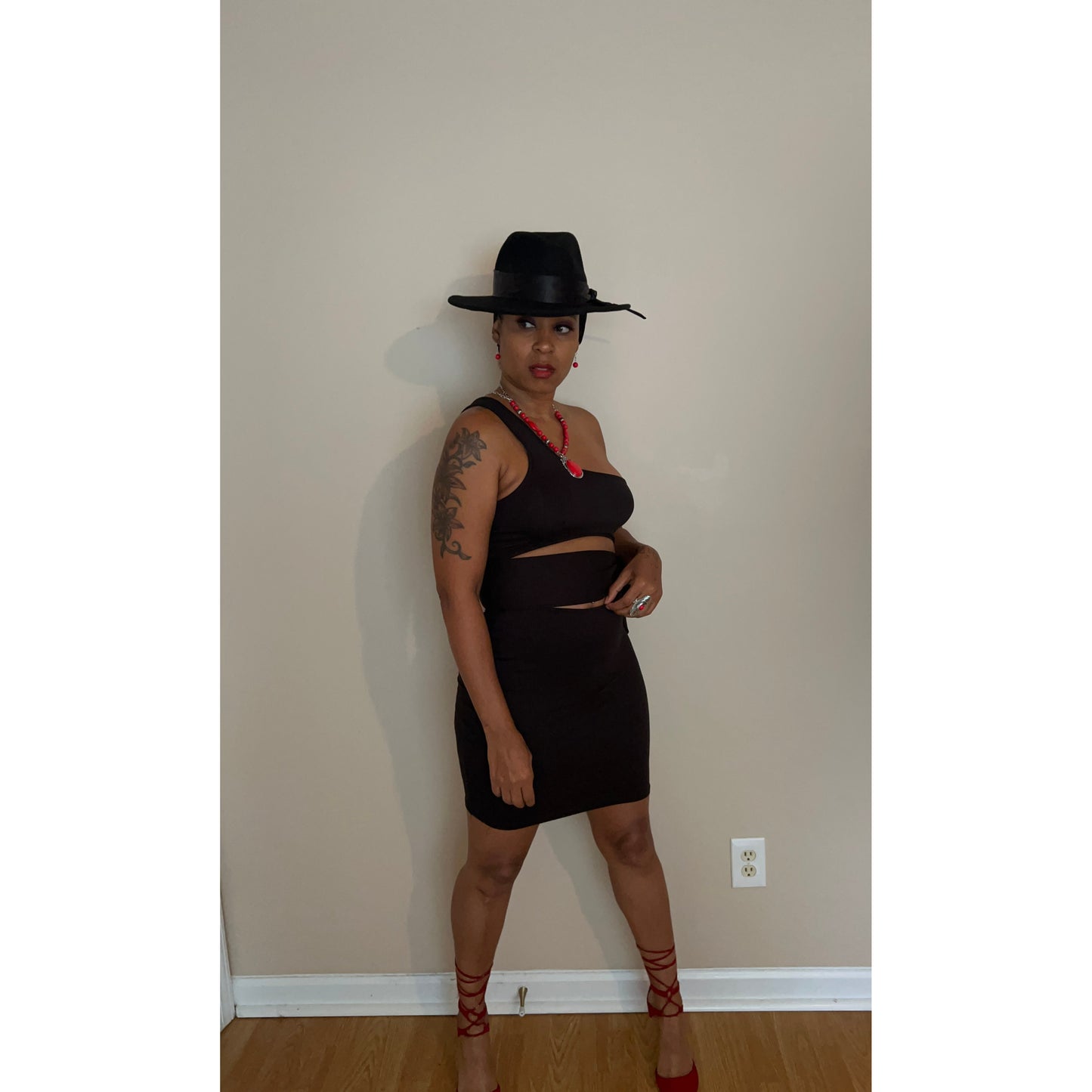 One shoulder cut out mini dress in black