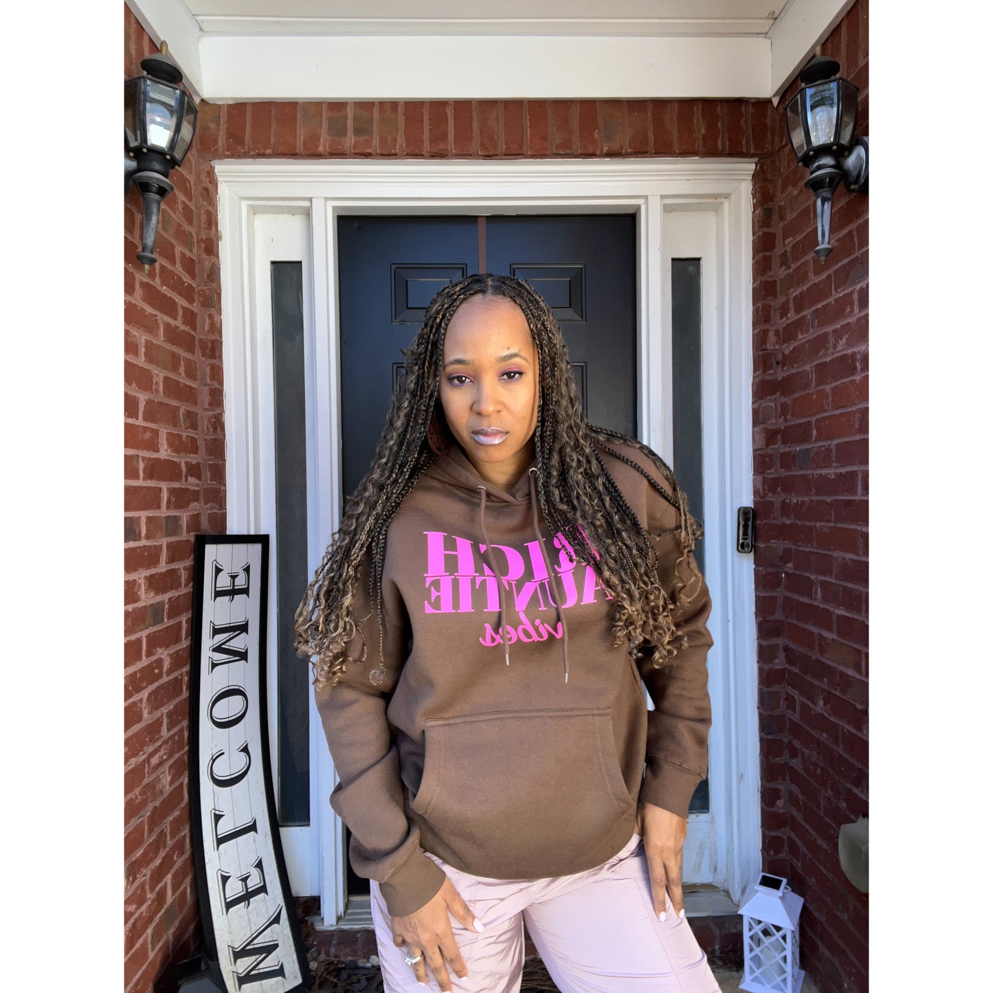 Rich Auntie Vibes Sweatshirt in Brown and Pink, Hoody style women over 40