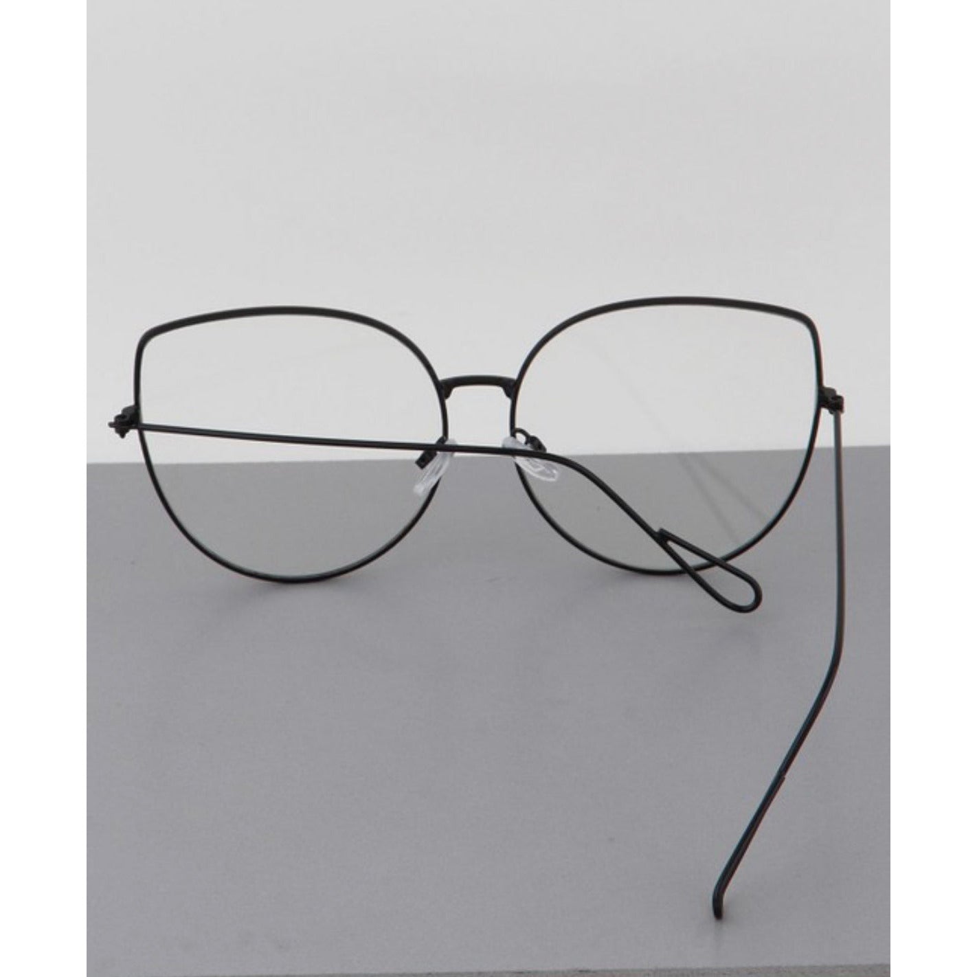 Rounded Cateye Eyeglasses in Black